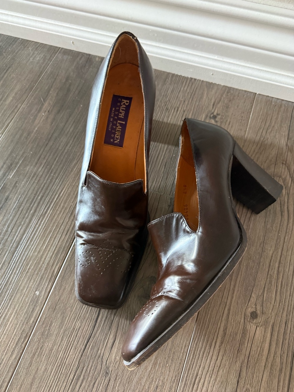 Ralph Lauren Purple Label Patent Leather Square Toe Pumps Size 8.5